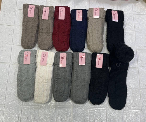 Вязаные варежки