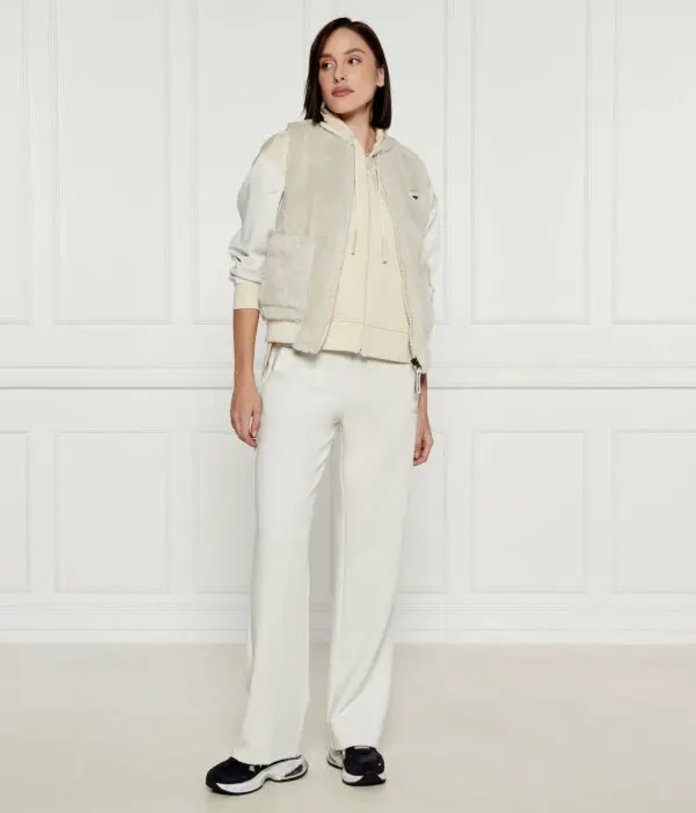 Жилет жен. Aeronautica 002 молочный мех