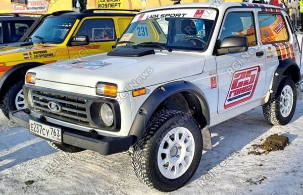 В соцсетях опубликовали новые фото прототипа внедорожника Lada Niva Sport