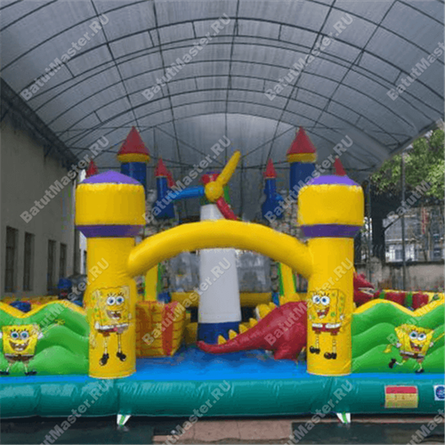 Большой надувной батут "Средневековье" 20*20*5 м