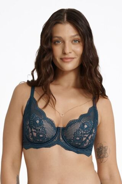 41008 IDENTITY/69X Бюст ESOTIQ