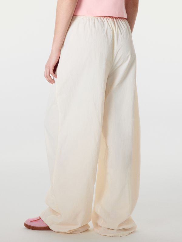 Брюки из нейлона 