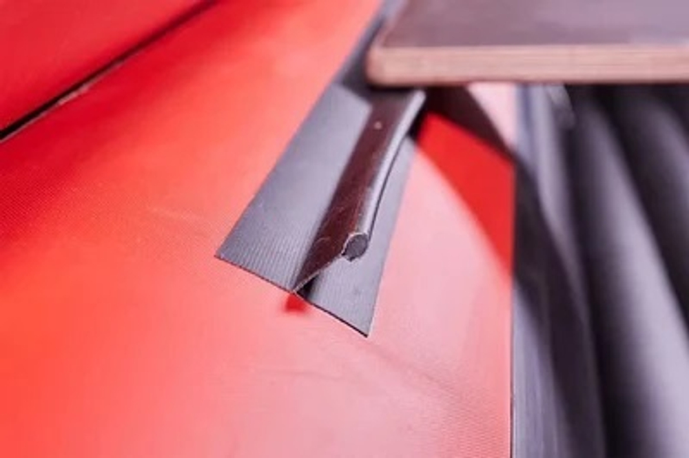 Лодка ПВХ KITT BOATS 390 НДНД с фальшбортом
