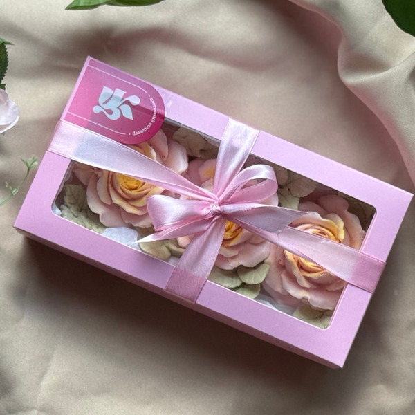 Мини-набор «Три розы» — нежность в каждой детали