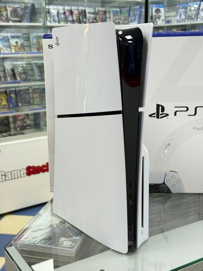 Игровая приставка Sony Playstation 5 Slim CFI-2000, Б/У S/N: E43B0161B10700617