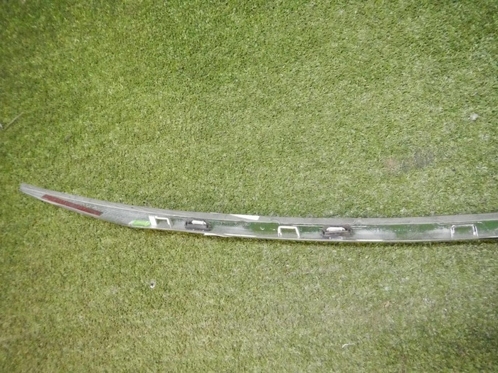 Молдинг крышки багажника Mercedes E W213 (2016-2021)