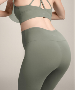 OYSHO Удобные легинсы для будущих мам, светлый хаки