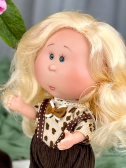 Кукла Nines виниловая 23см Little Mia (3100S2)