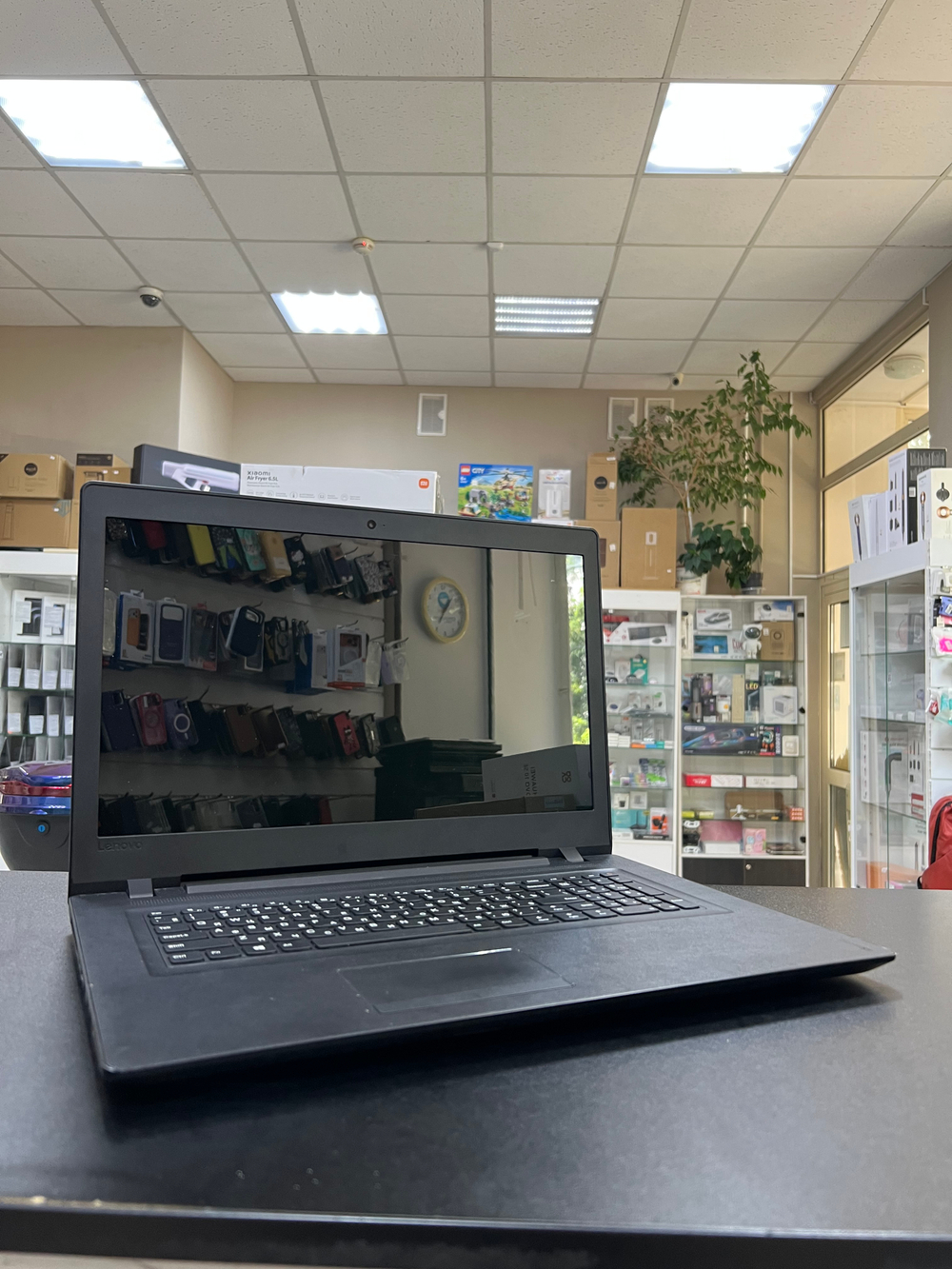 Б/У Ноутбук Lenovo 110-17ACL