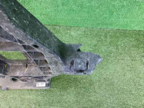 Телевизор Genesis GV80 (2020-н.в.)