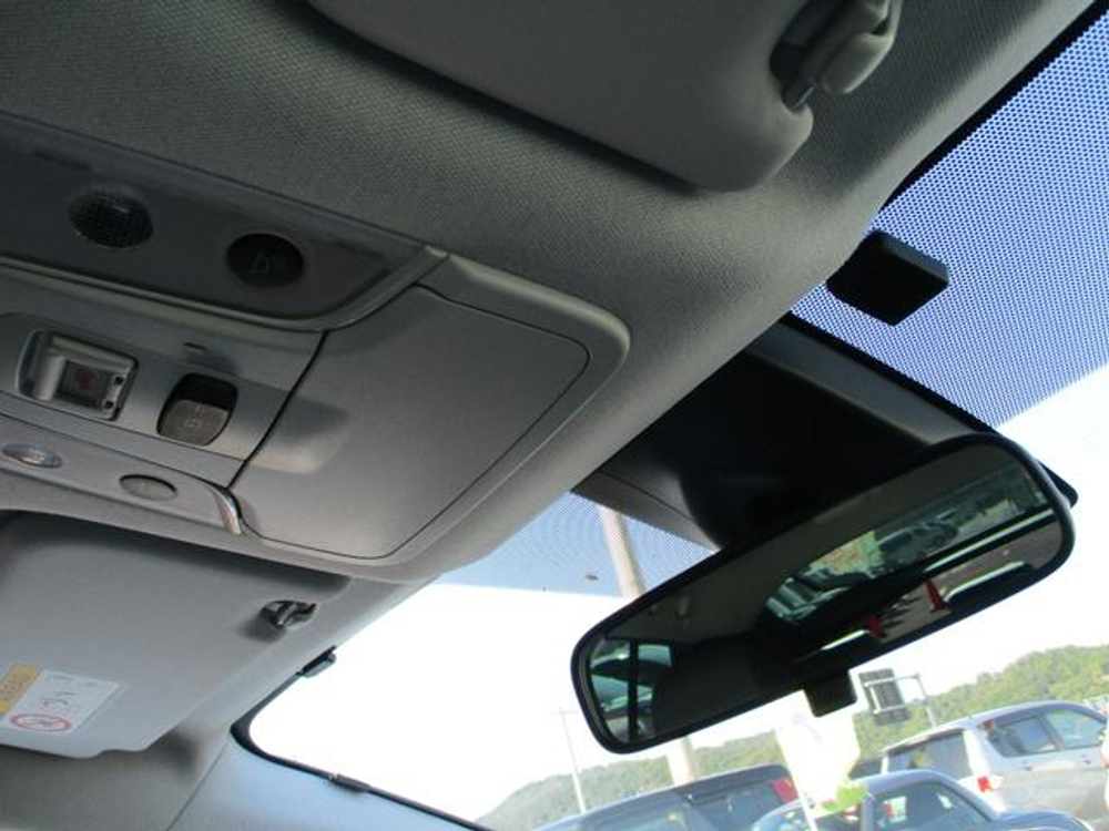 TOYOTA PRIUS 2020 г.