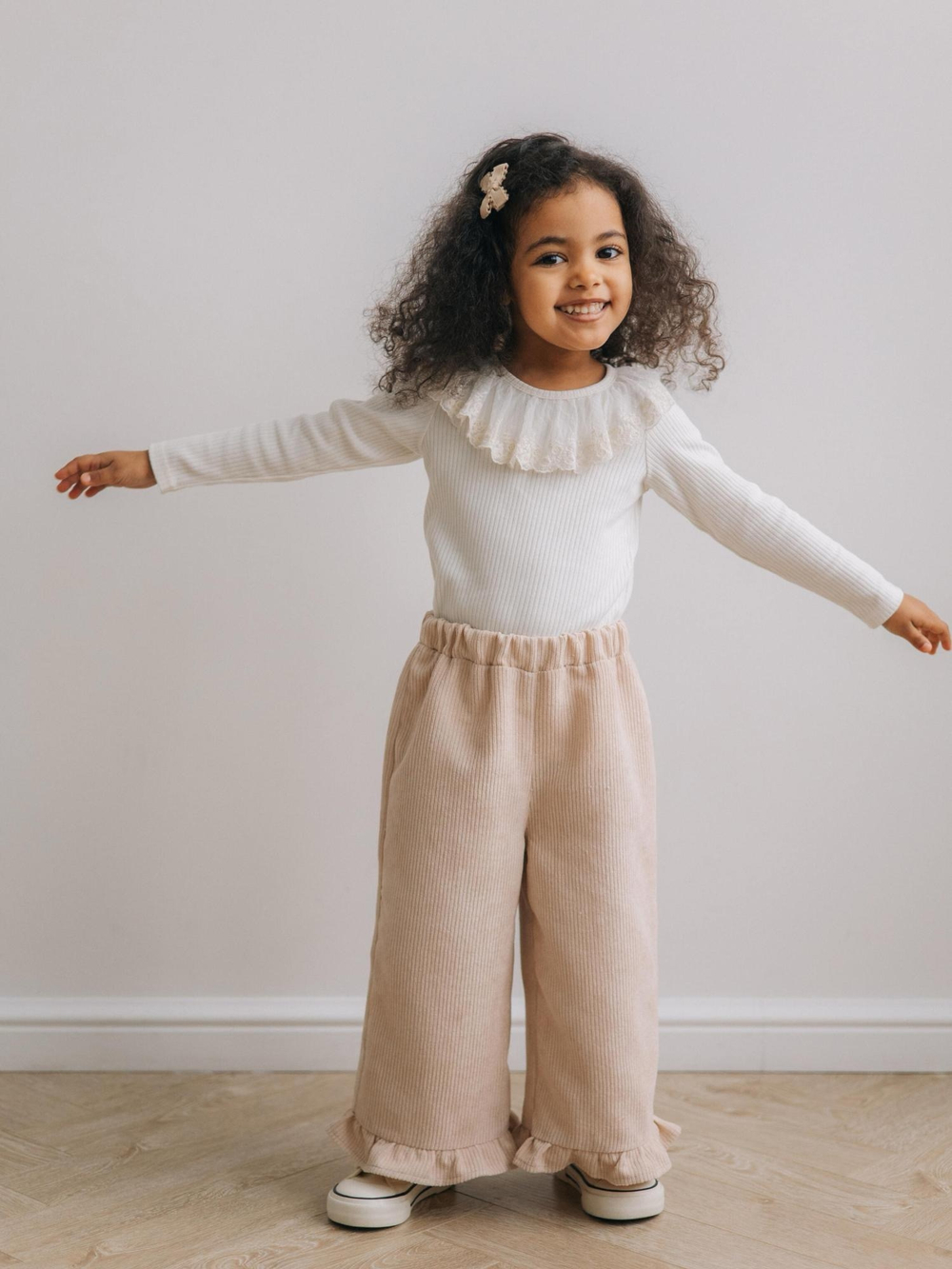 Вельветовые брюки с рюшками, Милк