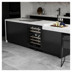 Винный шкаф Libhof Connoisseur CXD-46 Black