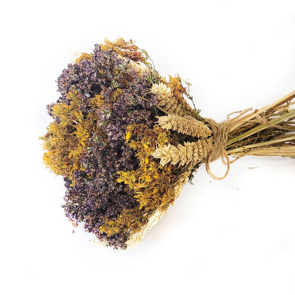 Букет сухоцветов из пшеницы, душицы и зверобоя 30х25 см