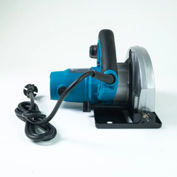 Циркулярная пила Makita HS7000 185ММ диск в комплекте