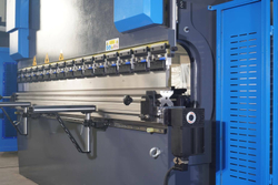 MetalTec HBС 135/2500 4+1 ЧПУ МТ-15 Листогибочный пресс с ЧПУ