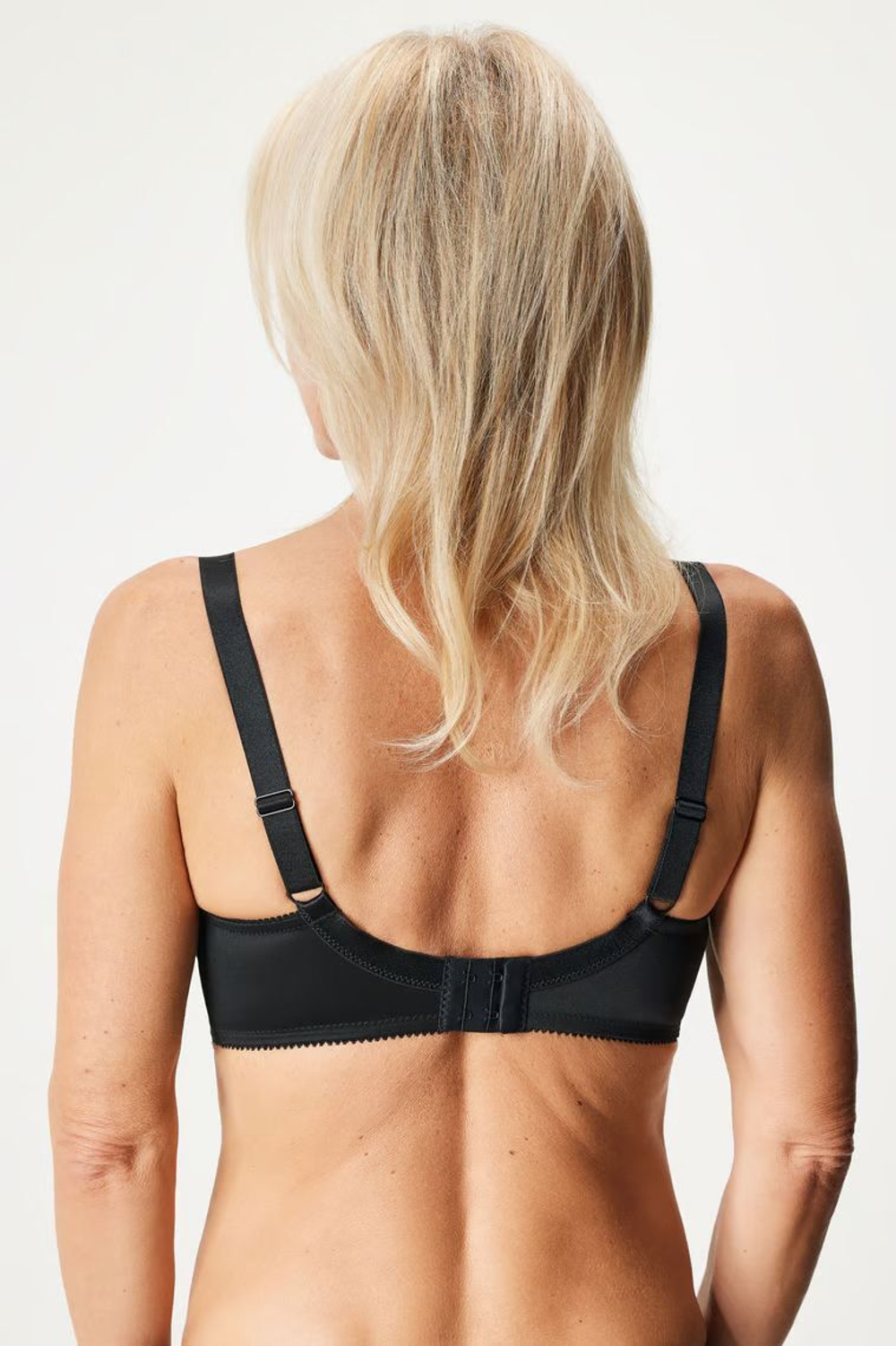 Бюстгальтер со сшивной чашкой Divine (Размер: 90B) (Цвет: черный с бежевым)