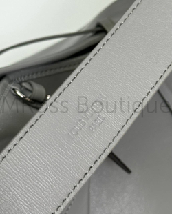 Серая кожаная сумка Louis Vuitton Carry All Dark через плечо