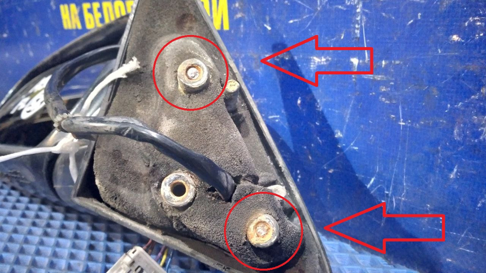 Зеркало левое NISSAN CEFIRO 1997