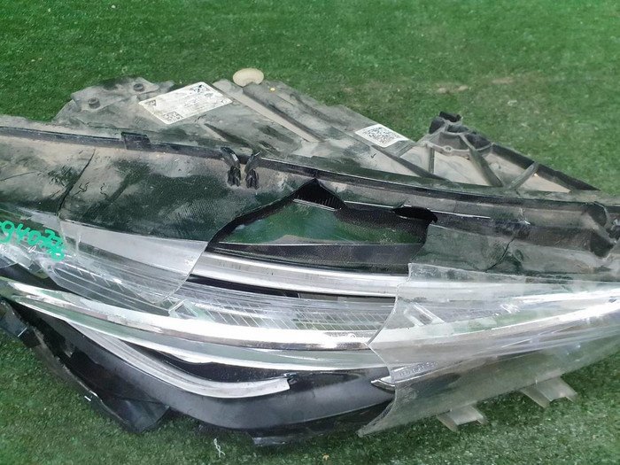 Битая Фара правая Mercedes CLA C118 (19-23) LED