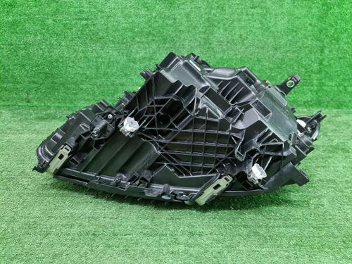 Фара правая BMW 7er G11 G12 (2019-2022) Laser