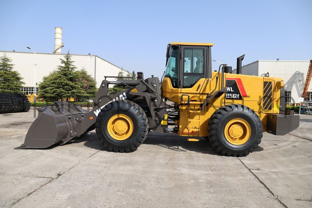 Колесный погрузчик WL856H