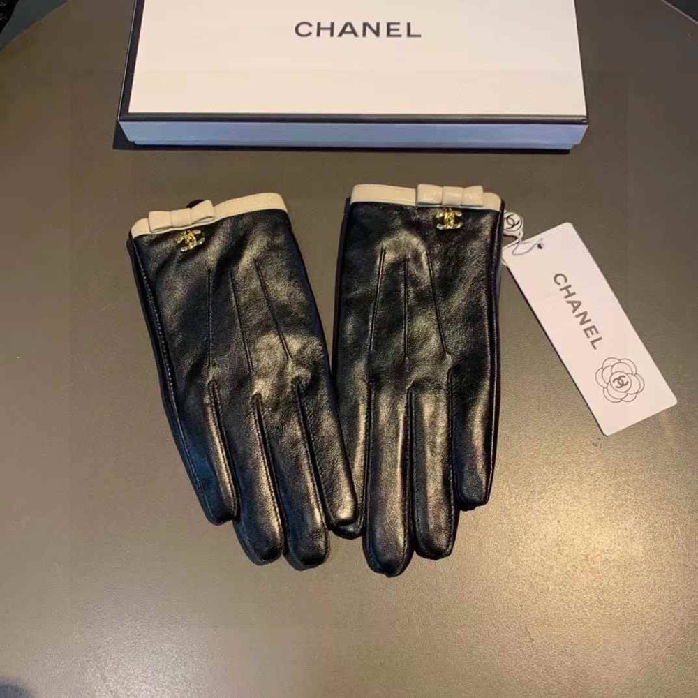 Перчатки CHANEL