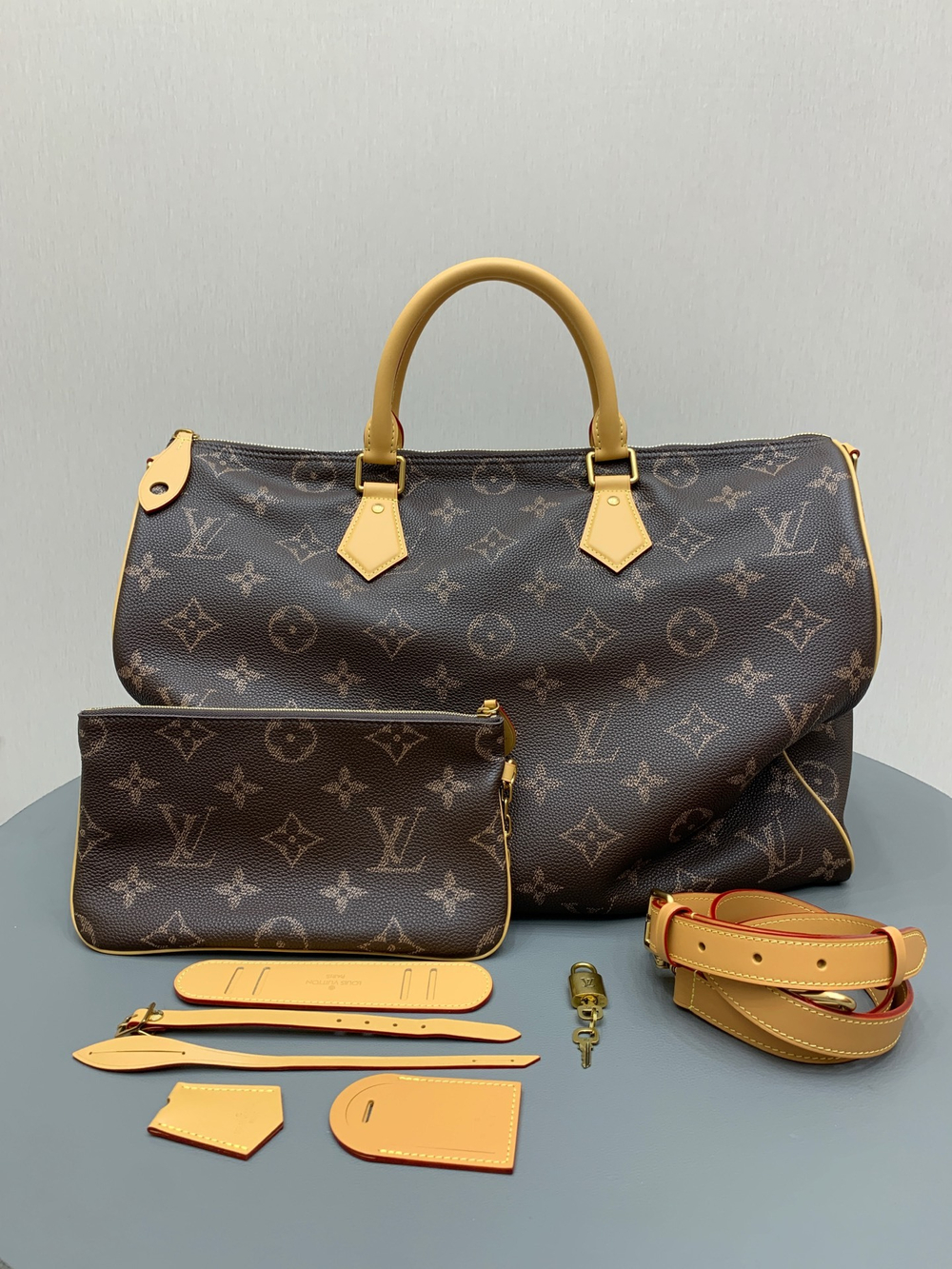 Louis Vuitton Speedy P9 Bandouliere 50