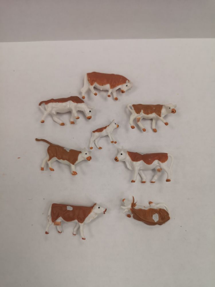 Коровы бело-рыжие, 8 шт
