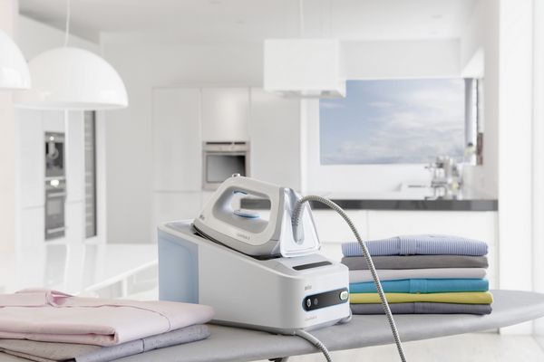 Парогенератор Braun CareStyle 5 IS5022WH