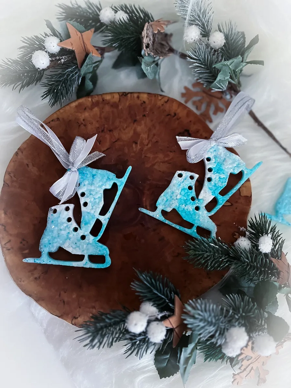 Новогодняя елочная игрушка Коньки