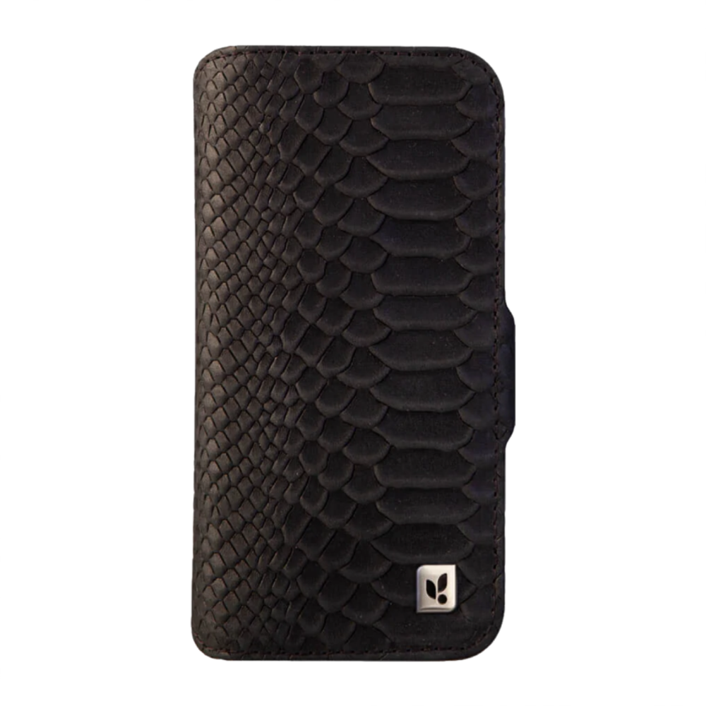 Кожаный чехол-книжка MagSafe Vaja Wallet Kobra V-Mag для iPhone 16 Pro Чехол ручной работы из натуральной кожи со змеиной фактурой и магнитной застёжкой. Вмещает до четырёх карт. Есть RFID-защита