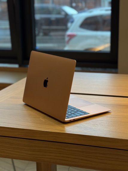 MacBook Air 13 M1 8/256Gb Gold