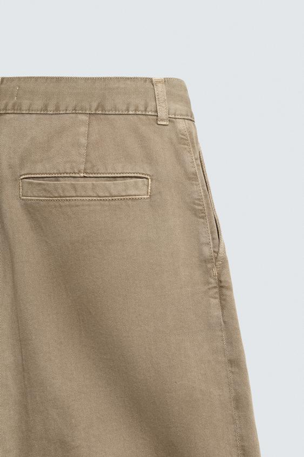 ZARA ШОРТЫ RELAXED FIT СО СКЛАДКАМИ, БЕЖЕВЫЙ