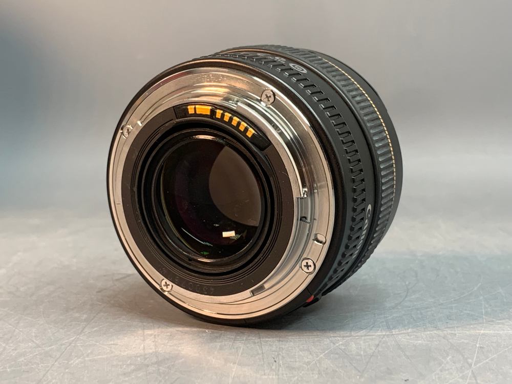 Canon EF 50mm f/1.4 USM