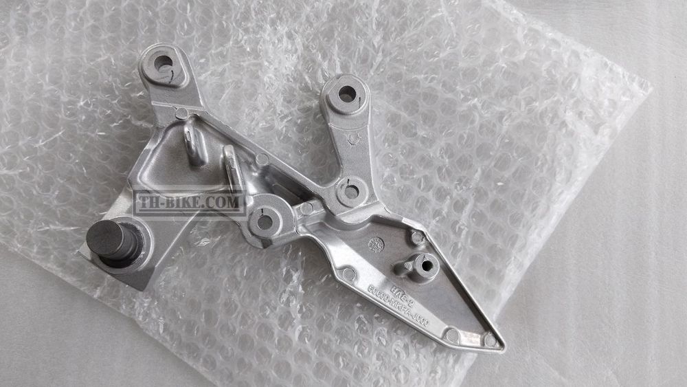 50600-MKP-J00. HOLDER, R. MAIN STEP. HONDA