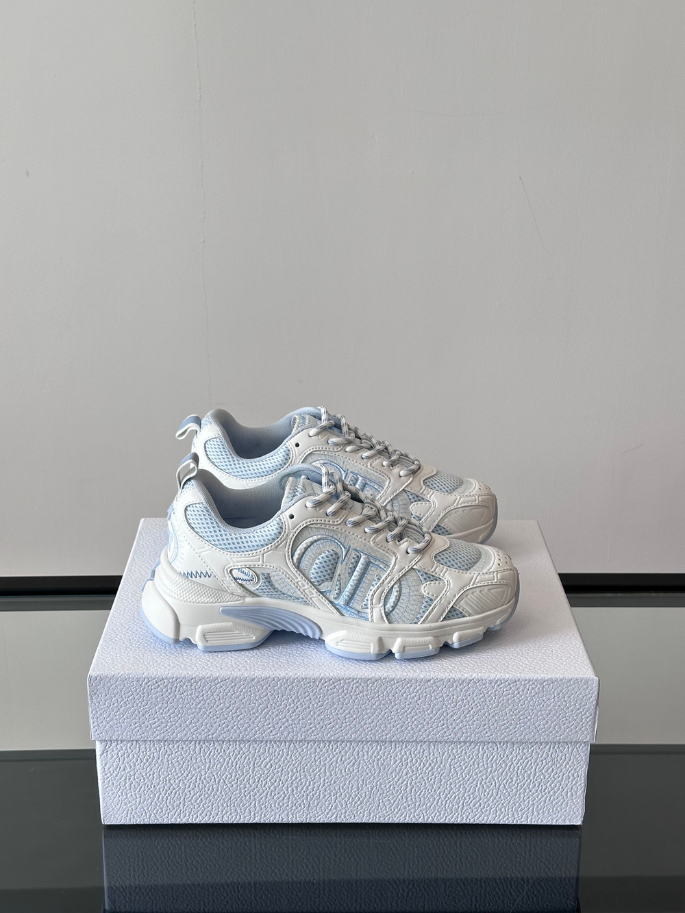 Christian Dior Chrono Sneaker