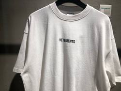 Футболка Vetements
