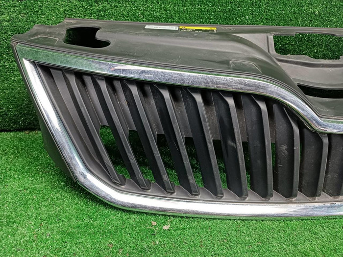 Решетка радиатора Skoda Rapid 1 (2012-2020)