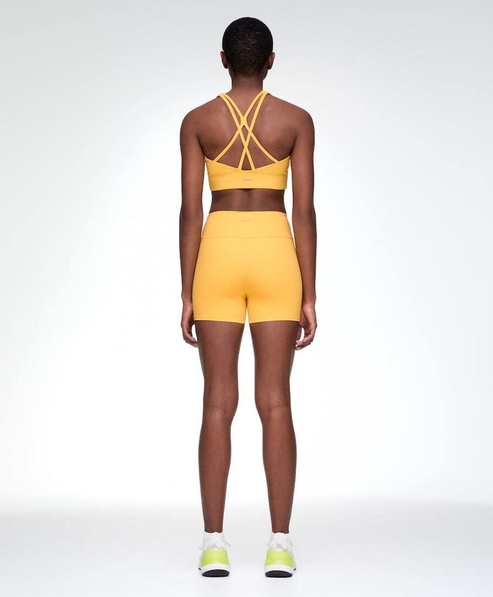 OYSHO Велосипедки Hot Pants Comfortlux с высокой посадкой длиной 10 см, ярко-желтый