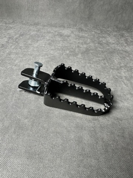 Подножка водителя правая Minsk X250