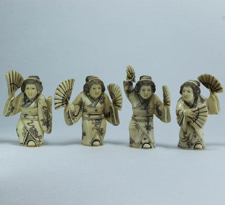 Набор нэцкэ 4 гейши