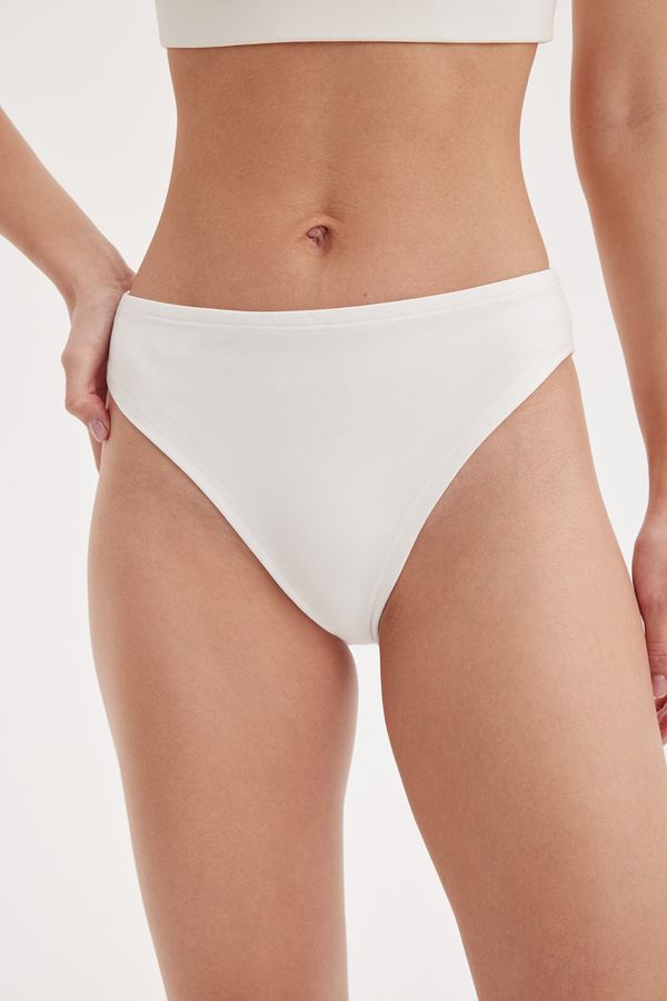 Трусы бразилиана 