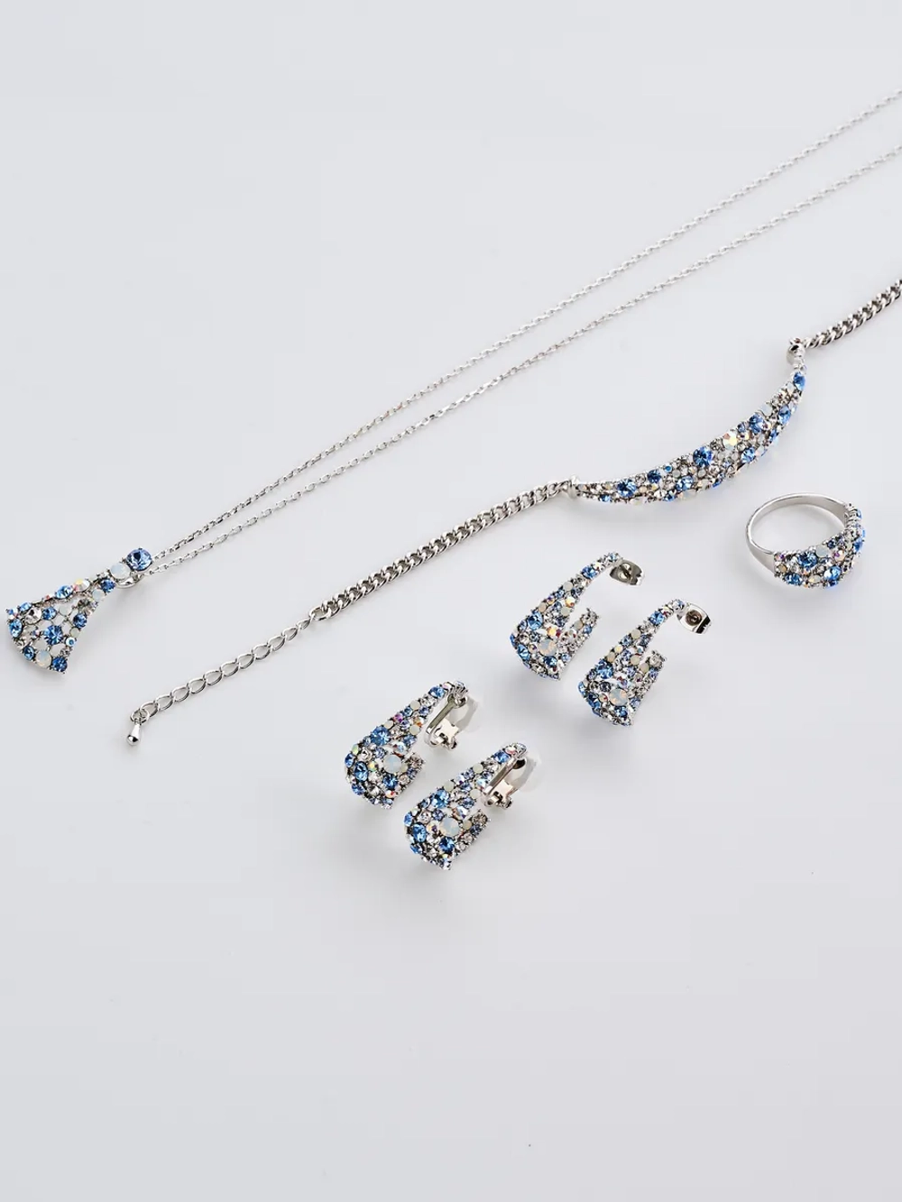 Браслет Россыпь из голубых камней Swarovski