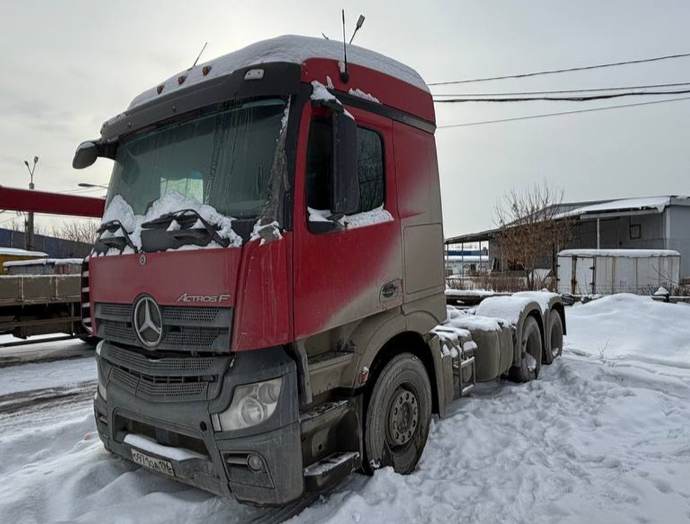 Mercedes-Benz Actros 6x4 Седельный тягач 2645 LS (Дизельный, 12,8 л, 449 л.с., МТ)