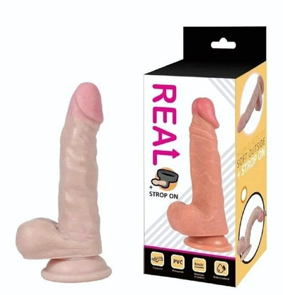 Реалистичный фаллоимитатор и трусики для страпона Real Basic Toy 13 см