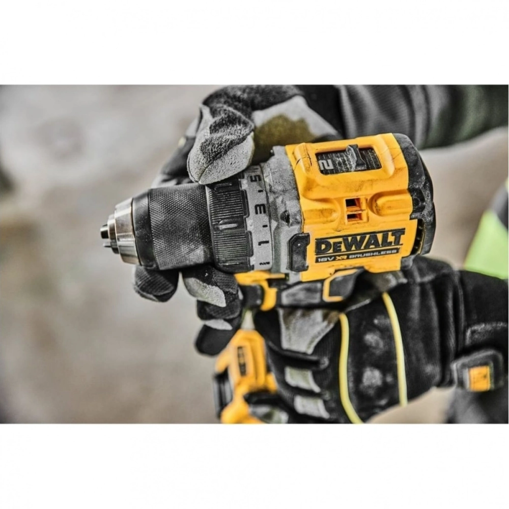 Дрель-шуруповерт DeWalt DCD800P2T-QW