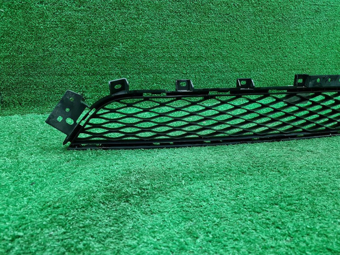 Решетка переднего бампера Infiniti QX50 2 (17-нв)