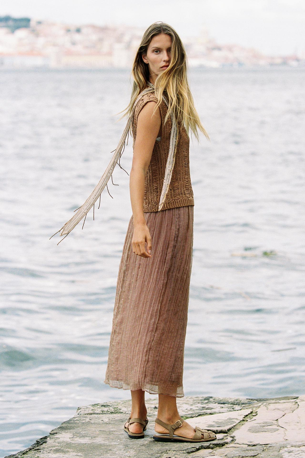 ZARA ТРИКОТАЖНЫЙ ТОП АЖУРНОЙ ВЯЗКИ, НЕЖНО-КОРИЧНЕВЫЕ ОТТЕНКИ