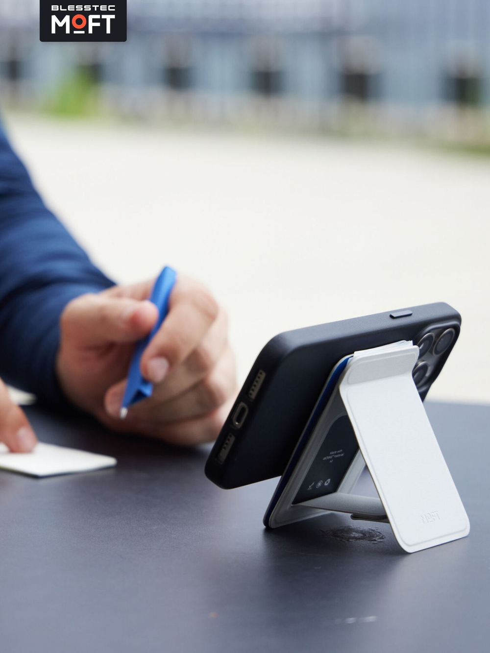 Магнитная подставка с записной книжкой MOFT Snap Flow Notepad Stand l Раскладной l Белый
